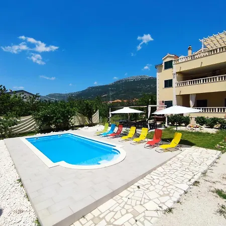 Apartment Maris Kastela