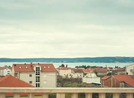 Maris Apartamento Kaštela